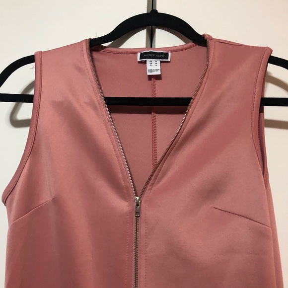 Pink dress🛍2/25🛍 - Picture 2 of 5